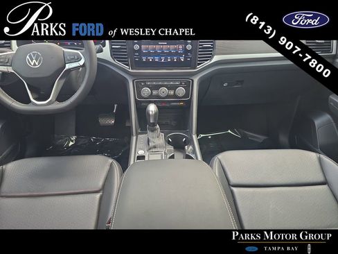 Used 2023 Volkswagen Atlas SE w/ Panoramic Sunroof Package FWD image 13