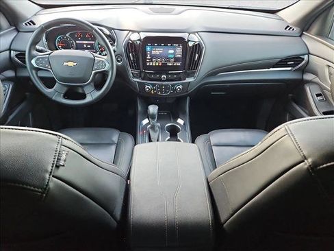Certified 2023 Chevrolet Traverse LT image 17