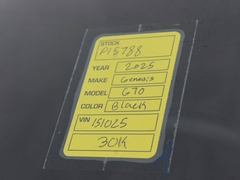 Used 2025 Genesis G70 2.5T image 35