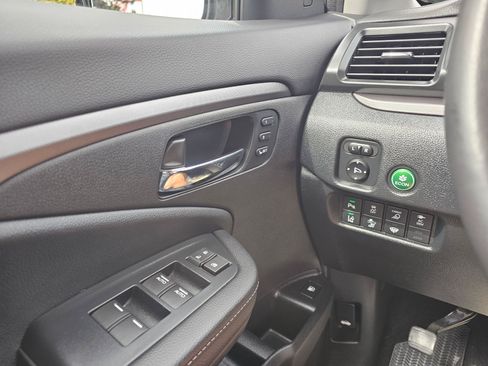Used 2023 Honda Ridgeline RTL-E image 32