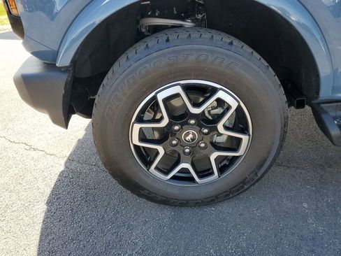 Certified 2025 Ford Bronco Outer Banks AWD/4WD image 13