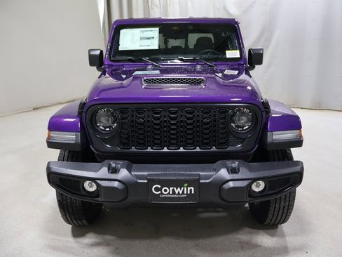 New 2026 Jeep Gladiator Sport AWD/4WD image 2