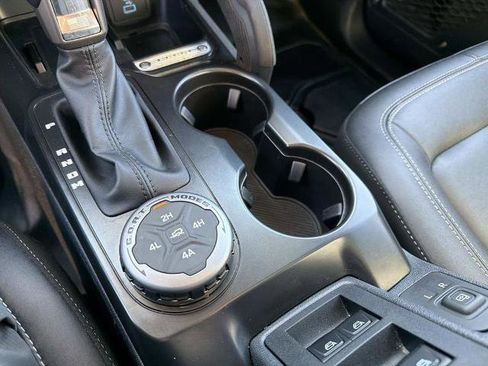 Certified 2025 Ford Bronco Badlands AWD/4WD image 30