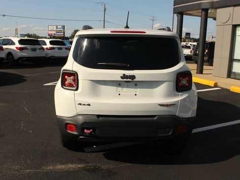 Used 2015 Jeep Renegade Trailhawk AWD/4WD image 6
