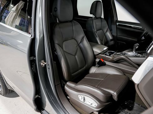 Used 2015 Porsche Cayenne Diesel image 23