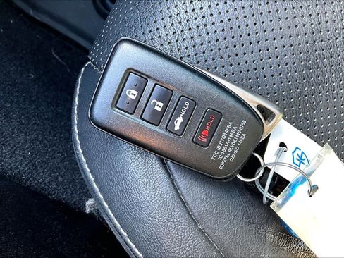 Used 2016 Lexus ES 300h image 15