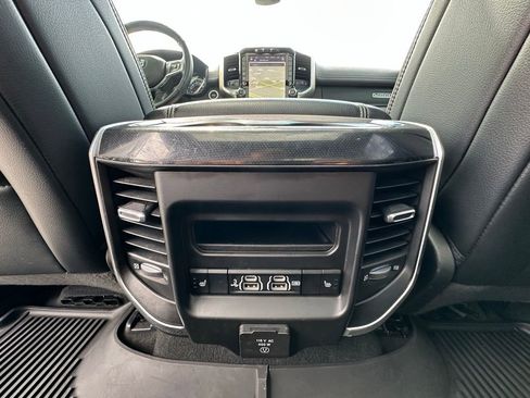 Used 2019 RAM 1500 Laramie AWD/4WD image 8