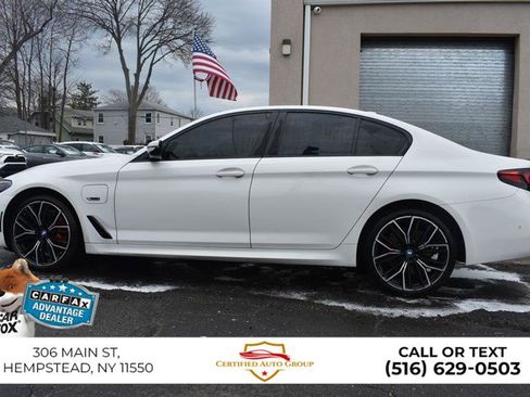 Used 2023 BMW 530e w/ M Sport Package image 5