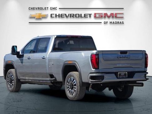 New 2026 GMC Sierra 2500 Denali Ultimate image 5