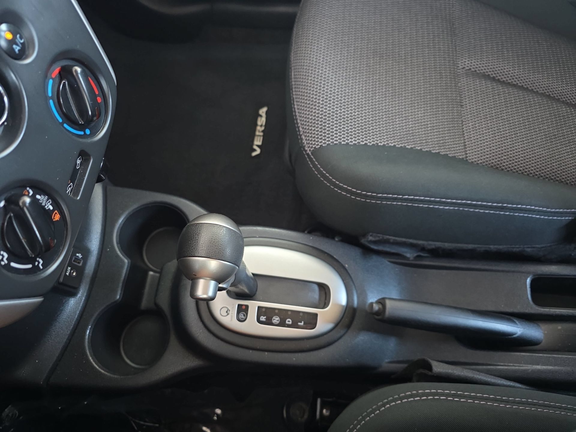 Used 2019 Nissan Versa SV FWD image 24