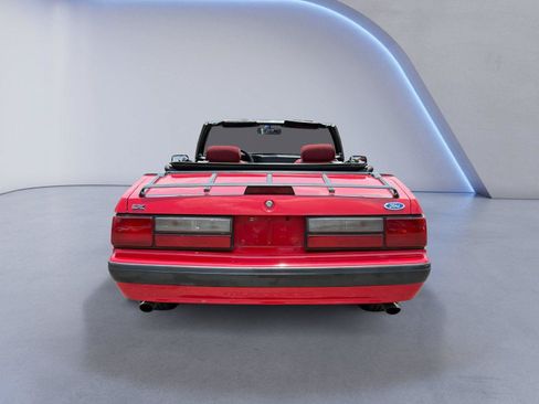 Used 1991 Ford Mustang LX RWD image 4