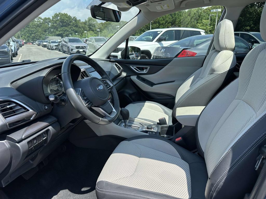 Used 2021 Subaru Forester Premium AWD/4WD image 13