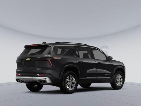 New 2026 Chevrolet Traverse LT image 4