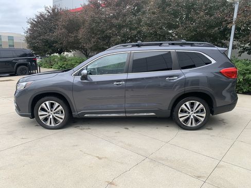 Used 2022 Subaru Ascent Touring AWD/4WD image 9