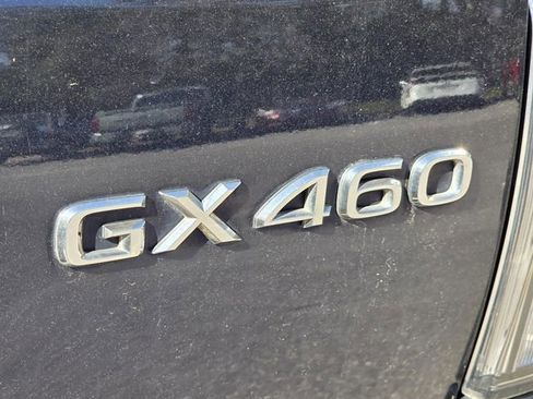 Used 2018 Lexus GX 460 460 w/ Navigation Package image 16
