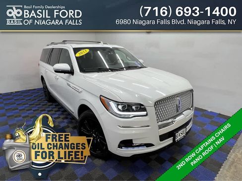 Used 2023 Lincoln Navigator L Reserve w/ Equipment Group 201A image 1