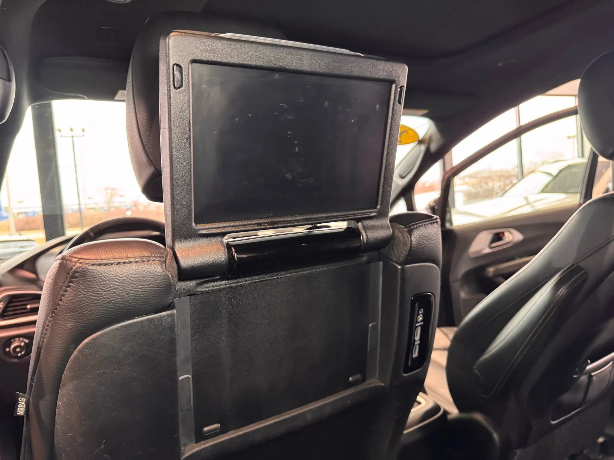 Used 2019 Chrysler Pacifica Touring-L Plus w/ Advanced Safetytec Group FWD image 21