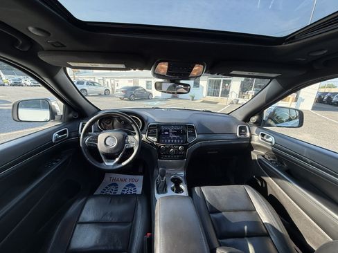 Used 2019 Jeep Grand Cherokee Limited w/ Luxury Group II AWD/4WD image 25