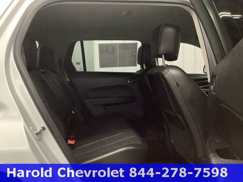 Used 2017 GMC Terrain SLT image 9
