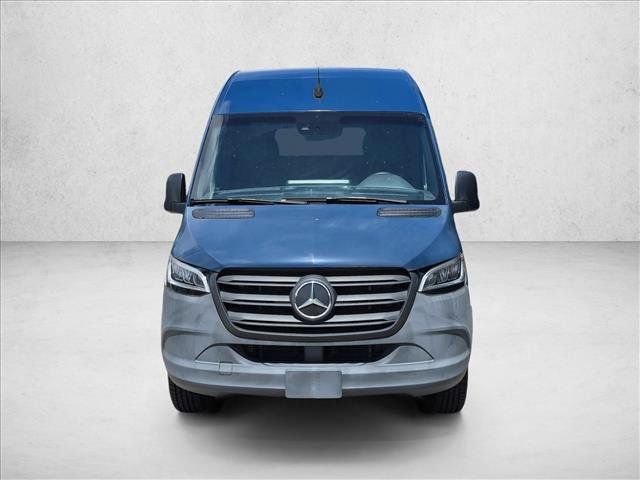 Used 2024 Mercedes-Benz eSprinter 170 Cargo image 2
