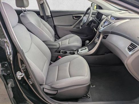 Used 2011 Hyundai Elantra GLS FWD image 18