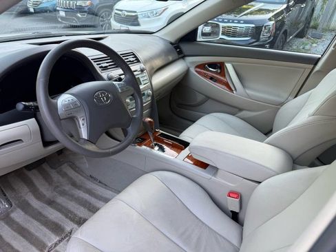 Used 2009 Toyota Camry XLE FWD image 15