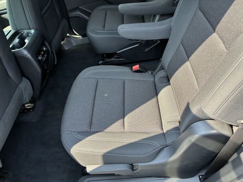 Used 2026 Chevrolet Traverse LT w/ Driver Confidence Package FWD image 14