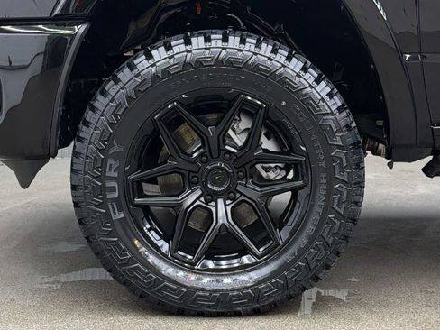 Used 2025 RAM 1500 Limited image 10