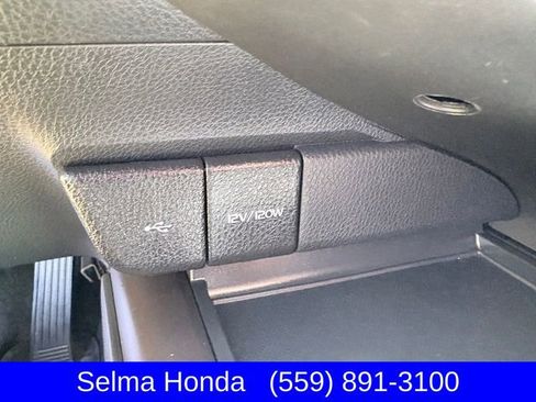 Used 2024 Toyota Camry SE FWD image 19