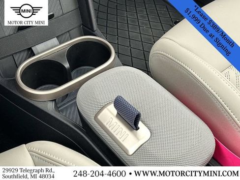 Certified 2025 MINI Cooper S image 32