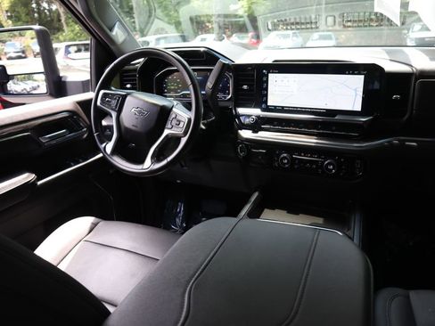 Used 2024 Chevrolet Silverado 2500 LTZ w/ LTZ Plus Package image 20