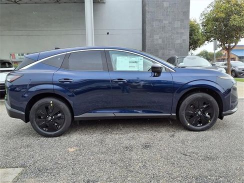 New 2026 Nissan Murano SV image 3