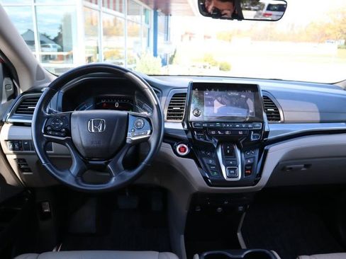 Used 2022 Honda Odyssey Elite image 11