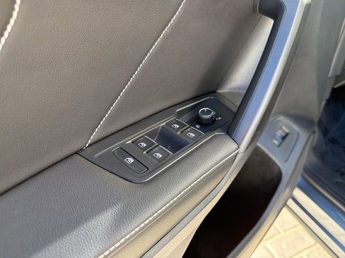 Certified 2022 Volkswagen Tiguan SE w/ Panoramic Sunroof Package image 13