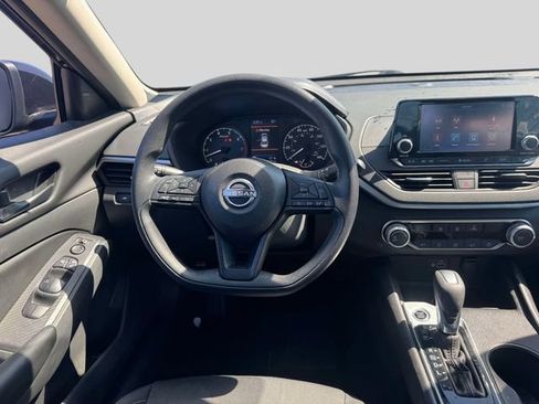 Used 2023 Nissan Altima 2.5 S FWD image 15