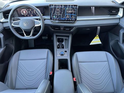 New 2026 Volkswagen Tiguan SE AWD/4WD image 11