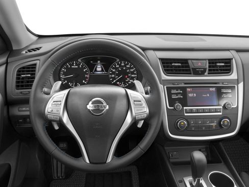 Used 2016 Nissan Altima 2.5 SR FWD image 5