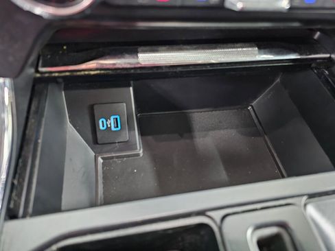 Used 2022 Ford F150 Lariat image 26