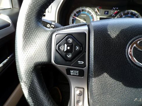 Used 2016 Toyota 4Runner Limited image 20