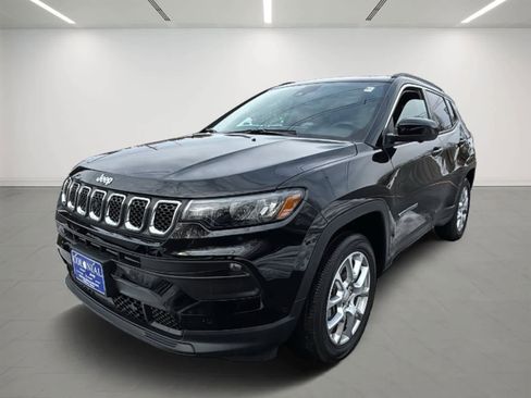 Certified 2023 Jeep Compass Latitude w/ Sun and Sound Group image 1