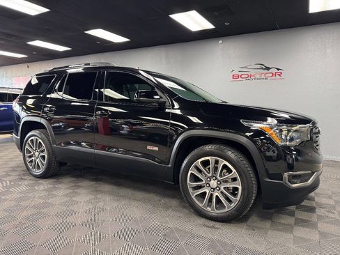 Used 2017 GMC Acadia SLT image 2