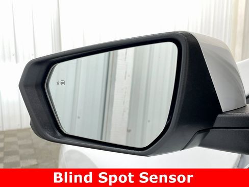 Used 2022 Chevrolet Equinox LT image 34