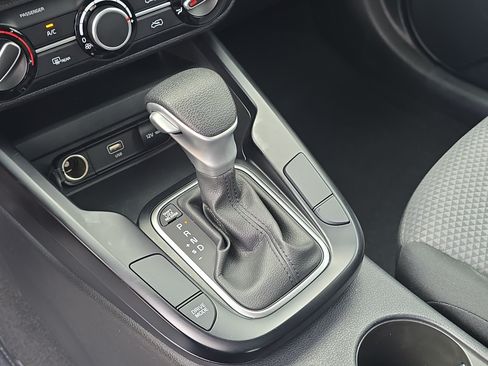 Certified 2025 Kia Soul LX FWD image 24