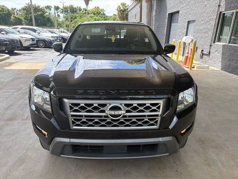 Used 2022 Nissan Frontier SV RWD image 9