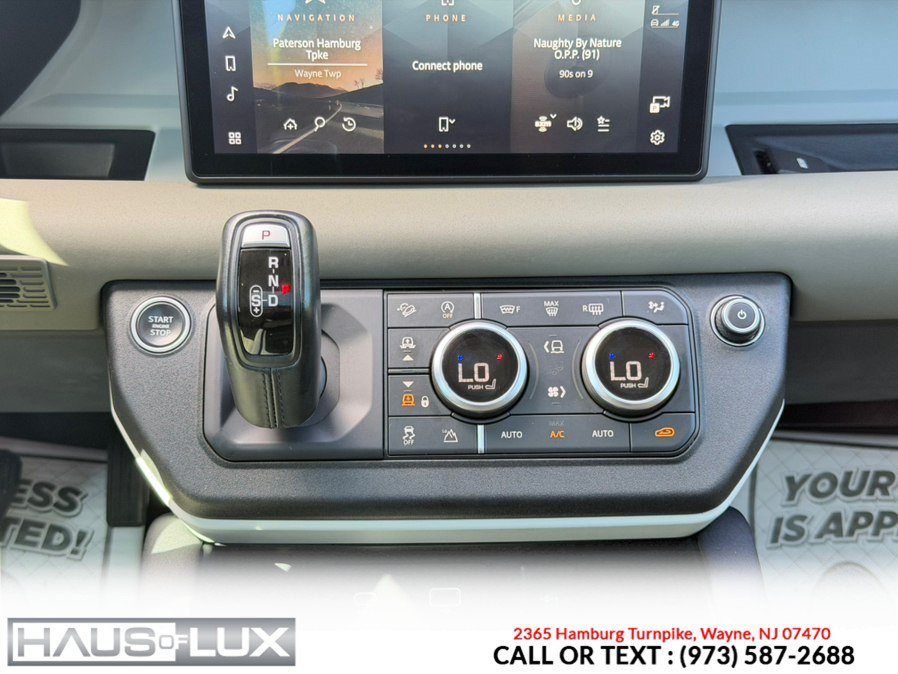 Used 2020 Land Rover Defender 110 SE AWD/4WD image 34