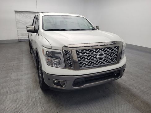 Used 2019 Nissan Titan Platinum Reserve image 14