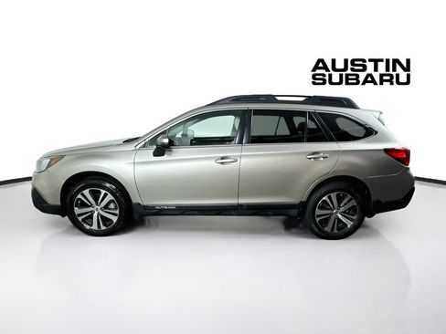 Used 2019 Subaru Outback 3.6R Limited w/ Popular Package #2 AWD/4WD image 4