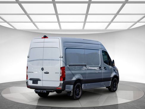 New 2025 Mercedes-Benz Sprinter 2500 image 4