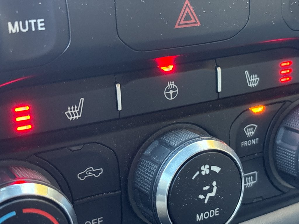 Used 2019 RAM 1500 Big Horn AWD/4WD image 7
