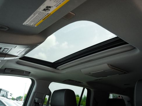 Used 2020 Chevrolet Tahoe LT AWD/4WD image 26